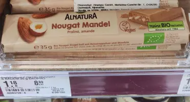 Čokoladica nougat badem